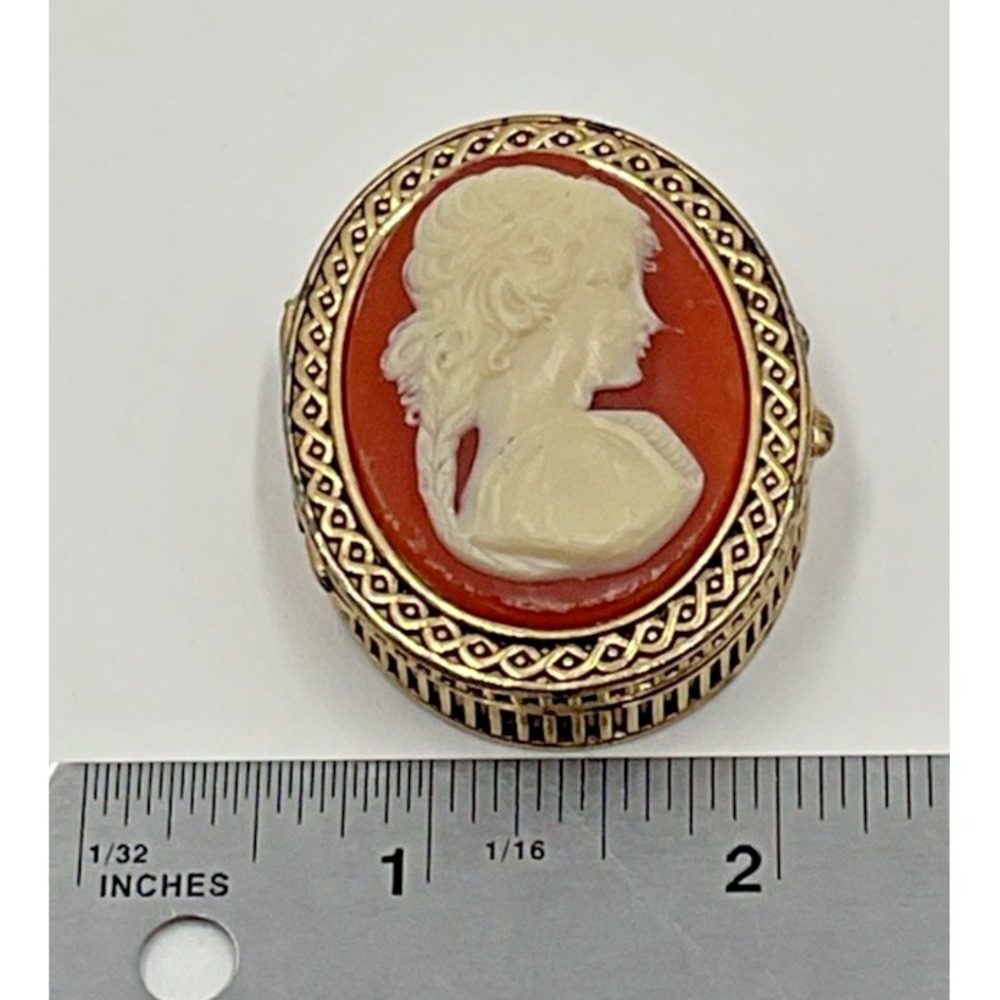 Vintage Estée Lauder‎ Youth-Dew Cameo Perfume Compact Gold Tone